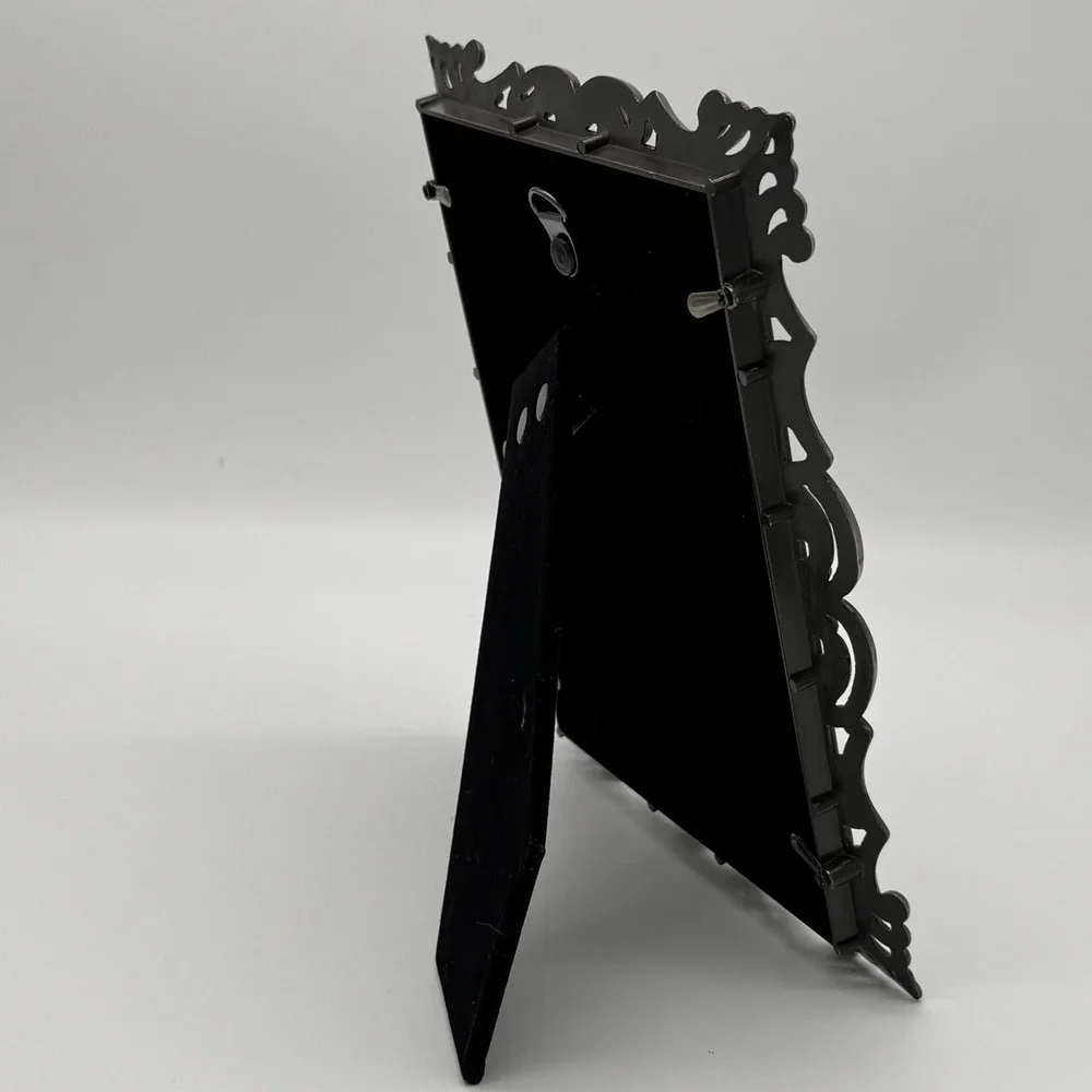 Vintage Malden Silvertone Metal Scrollwork Filigree 5x7 Photo Picture Frame